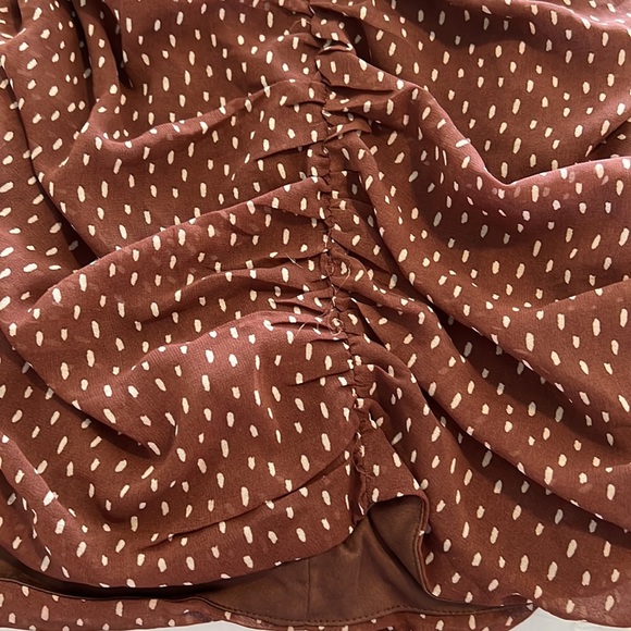 🤎 Brown Chiffon Dress - Picture 5 of 10